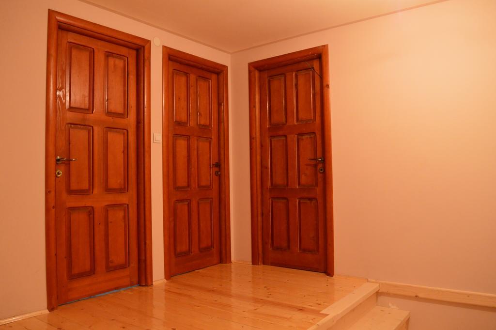 Apartmani Vila Zabljak エクステリア 写真